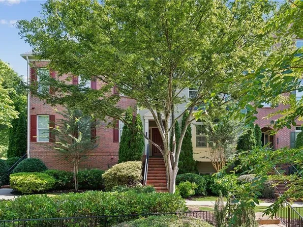 2707 Wander Ln, Alpharetta, GA 30022