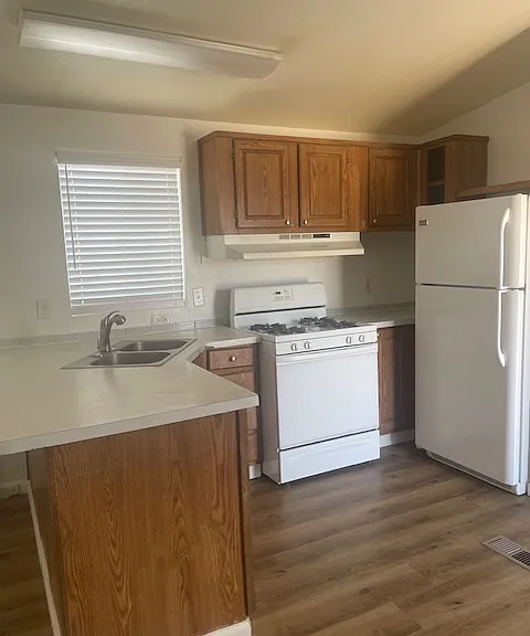 2585 Tonopah St — Photo 2