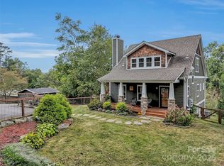 17 Elkmont Ter, Asheville, NC 28804