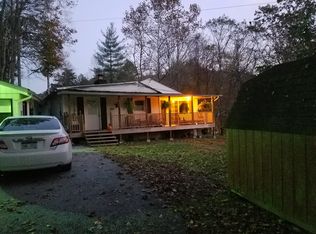 605 Rabel Mountain Rd, Charleston, WV 25309