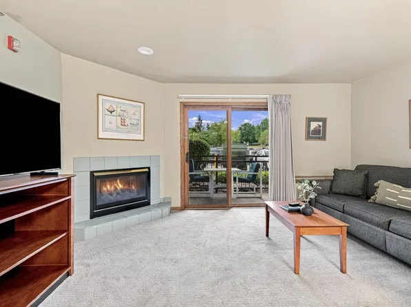 111 Center STREET #235, Lake Geneva, WI 53147