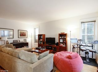 1323 W George St #R, Chicago, IL 60657