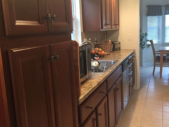 5th image of 4892 Tanglewood Dr NW