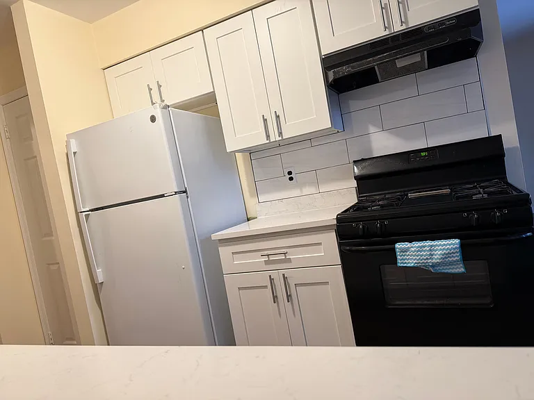 141 Beverly Hills Ter #H — Photo 6