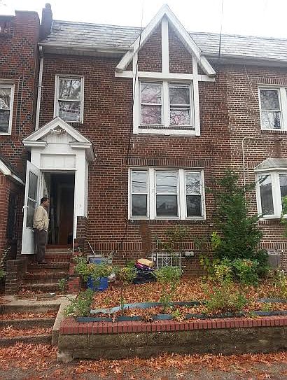 1st image of 2411 94th St
