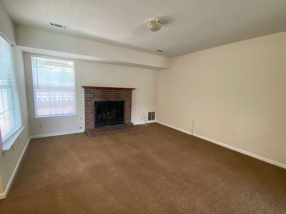 2nd image of 11161 Thornberry Ct