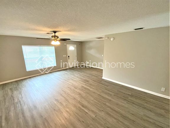 3rd image of 5634 Ithaca Cir E