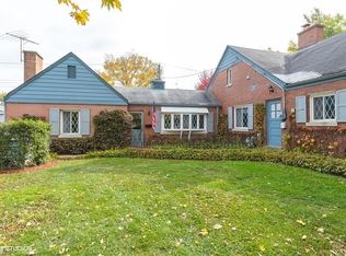 147 N Wolf Rd, Des Plaines, IL 60016