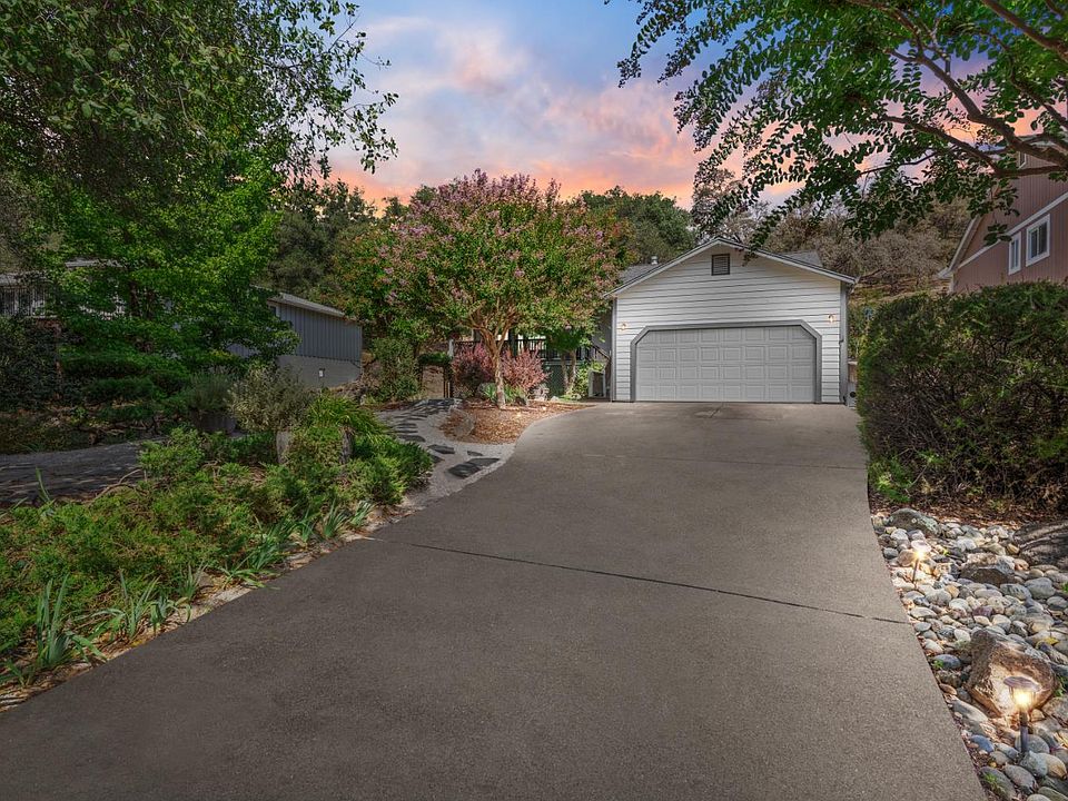 1st image of 13284 Thistle Loop