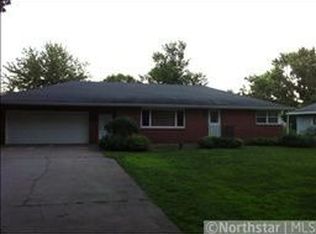 2216 Clearwater Rd, Saint Cloud, MN 56301