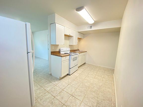 3rd image of 115 Scott Ave APT 2