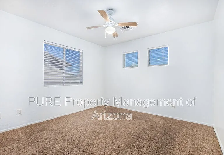 322 S 116th Ave — Photo 9