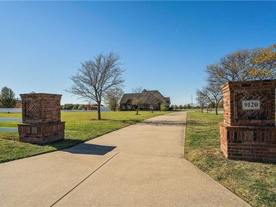 9120 S Howard Rd, Lees Summit, MO, 64064