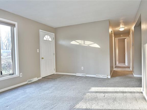 5th image of 4101 Traymore Ct