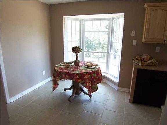 3rd image of 8060 Grand Oaks Dr