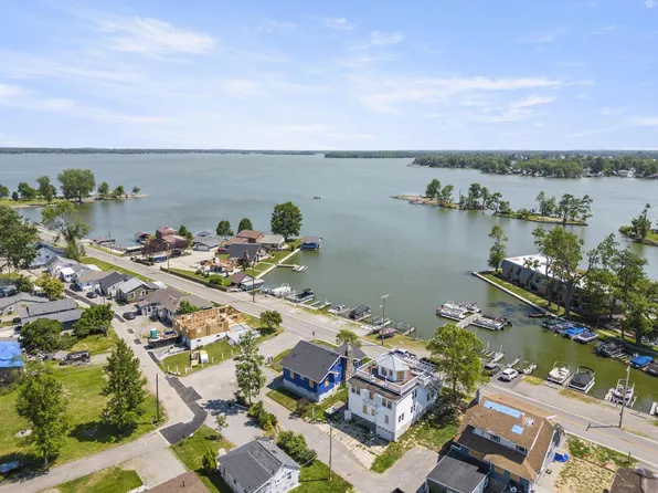 319 W Main St, Russells Point, OH 43348