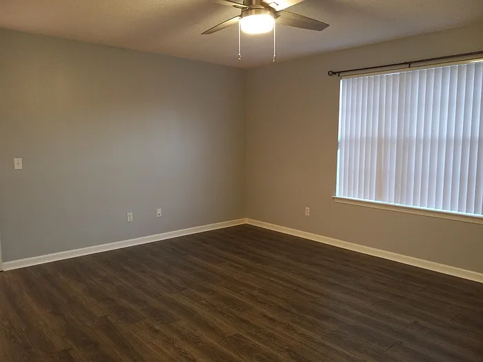 6787 Rickwood Dr — Photo 36