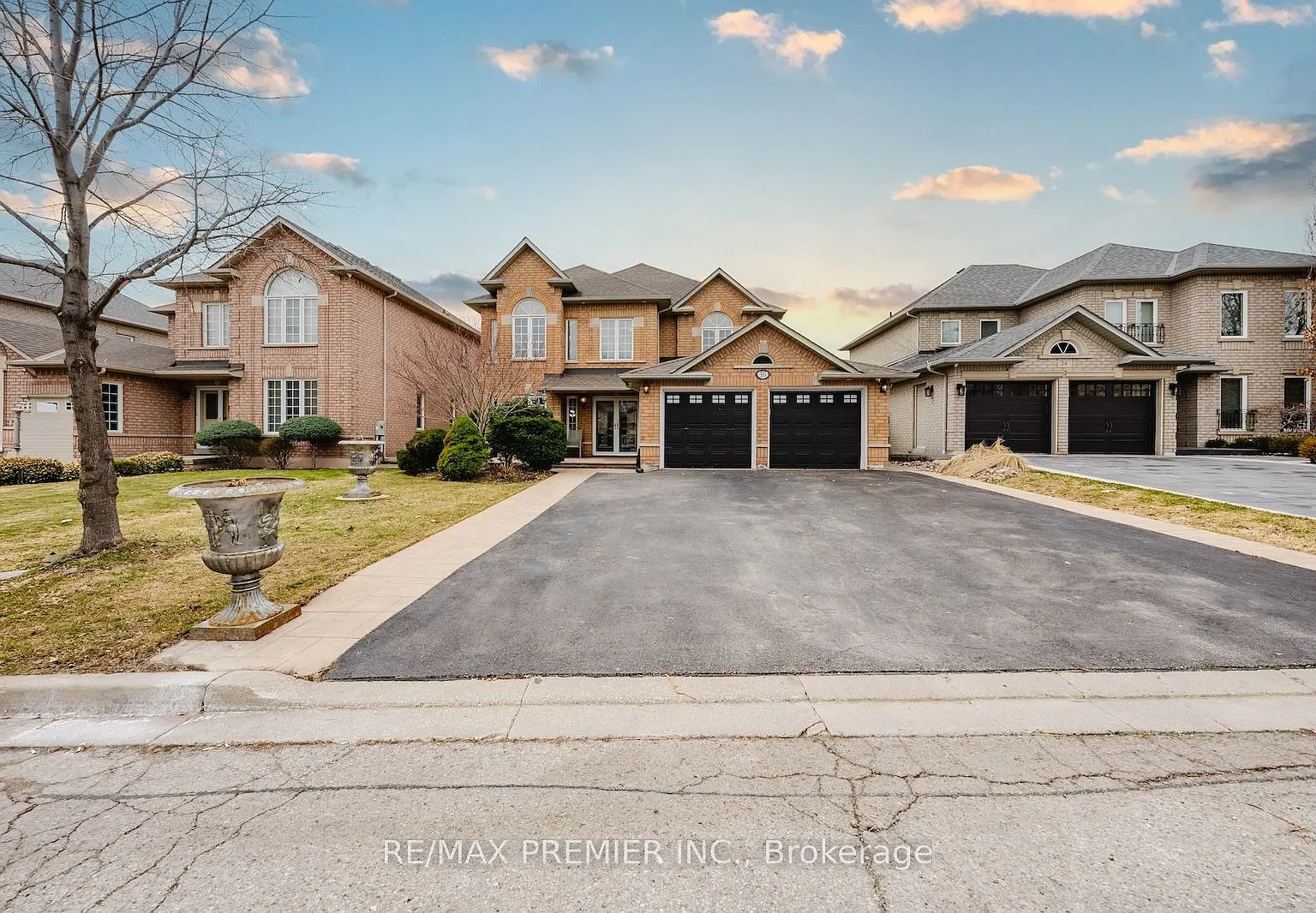 4 bed, $4,975 — Photo 2