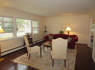 15 Richmond Hill Rd, Weston, CT 06883