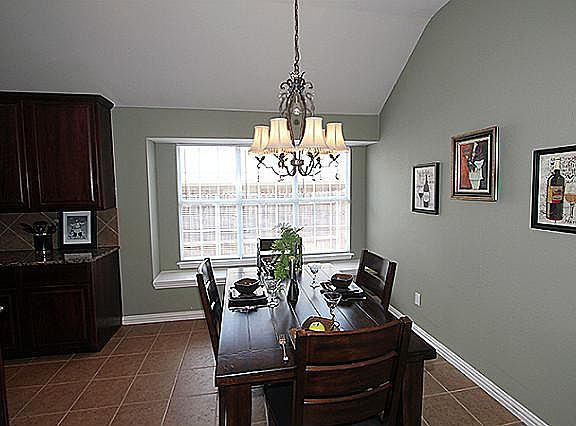 5th image of 9125 Crandall Dr