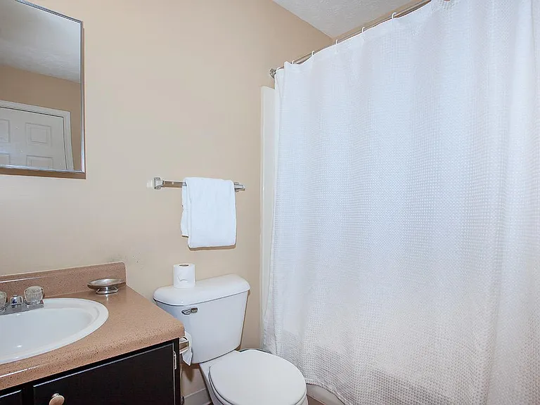 Green Meadow Apartments — Photo 13