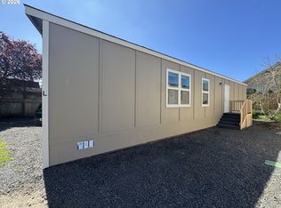 1085 W 1st Ave UNIT L, Junction City, OR 97448