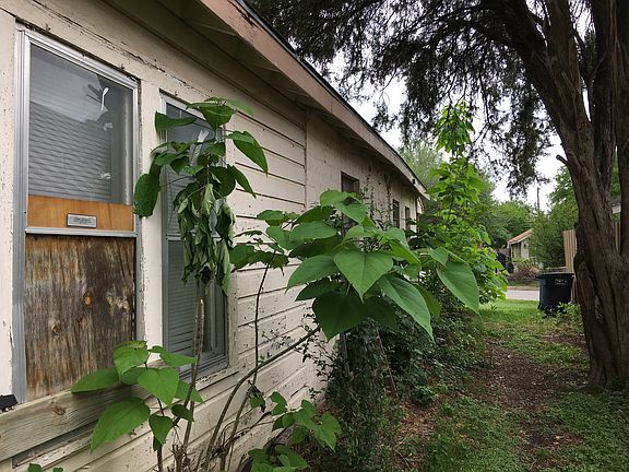 5th image of 915 W Broadus St