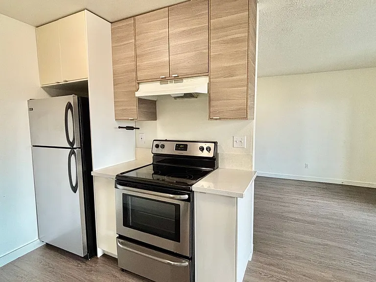 Holgate Lofts — Photo 24