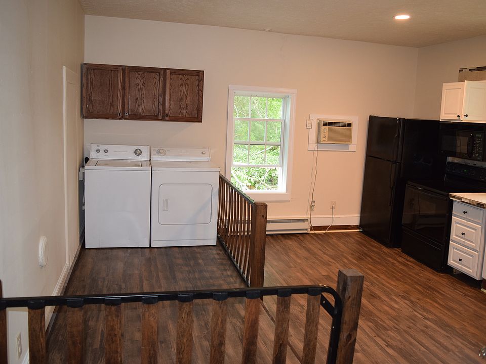 2nd image of 210 Depot St APT C