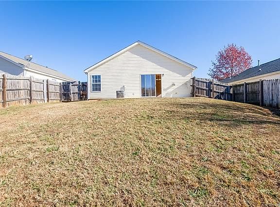 5th image of 9611 Aventide Ln