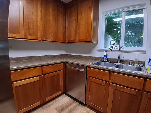 3 bed, 2.5 bath, $2,300 — Photo 4