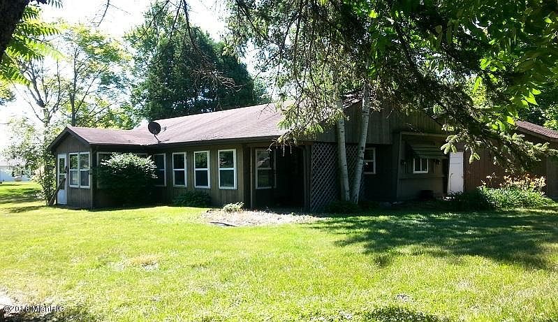 1st image of 68485 Lake St
