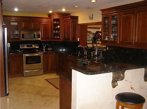1st image of 4811 Bayview Dr