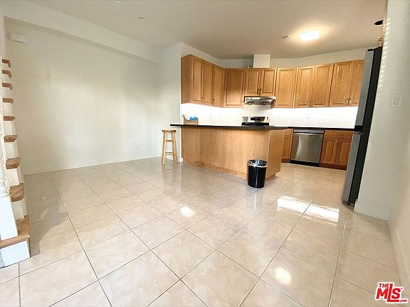 5th image of 4132 La Salle Ave