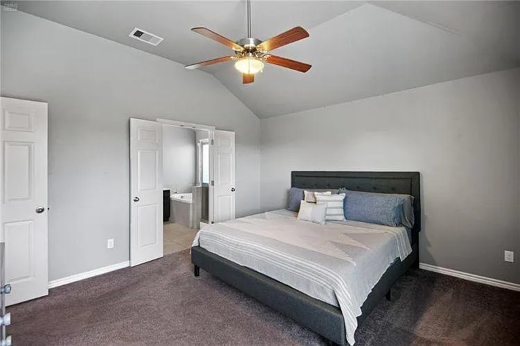 7410 Russ Ln — Photo 23