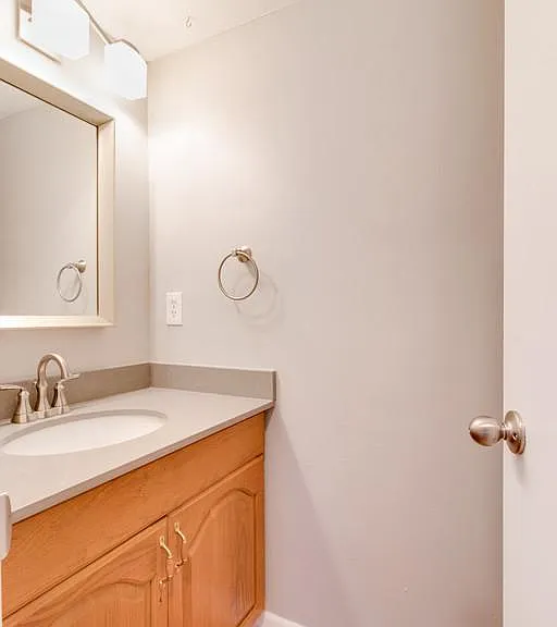 810 Bellevue Rd #218 — Photo 18