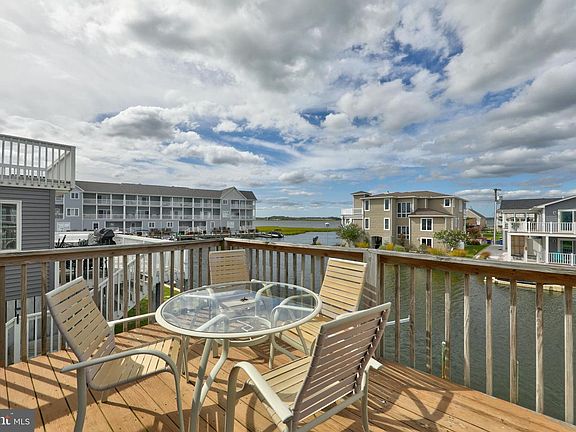 4th image of 47 Oyster Bay Dr