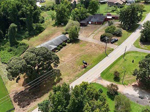 2nd image of 2871 N Bogan Rd #4
