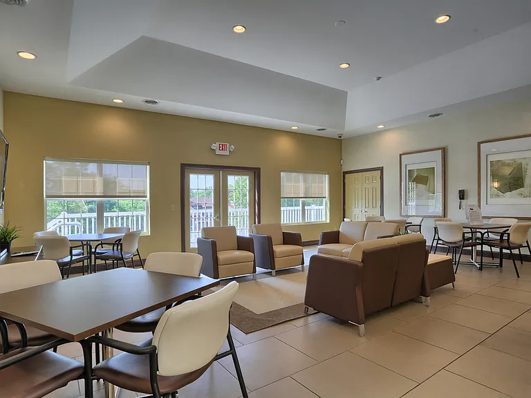 Treeview Apartments — Photo 21