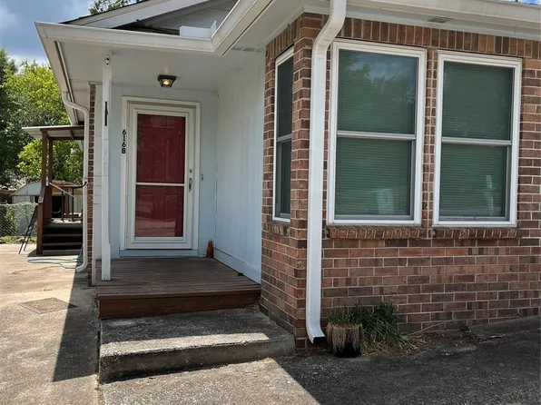 616B Normal Park Dr #B, Huntsville, TX 77320