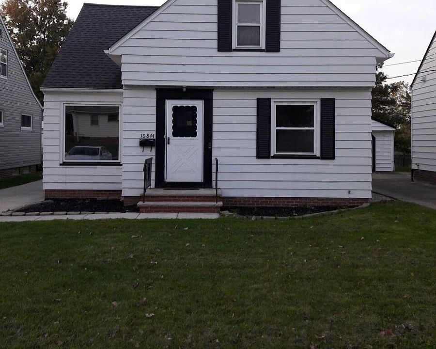 1st image of 10844 Brunswick Ave