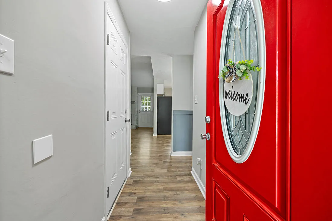 3 bed, 1108 sqft, $1,675 — Photo 2