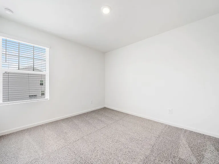 602 Jervis Way — Photo 26
