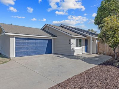 749 W Robin Drive, Visalia, CA, 93291