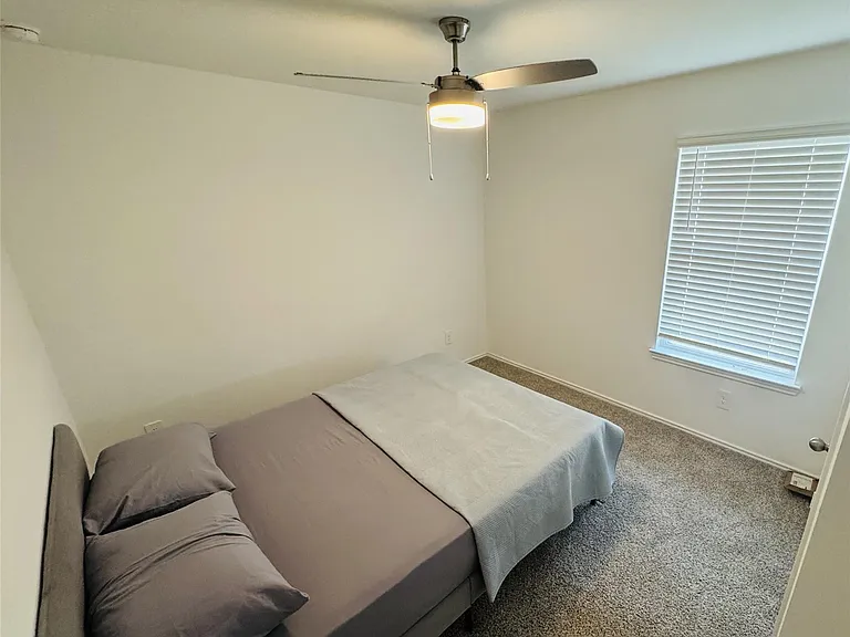 31726 Sutton Meadows Ln — Photo 17