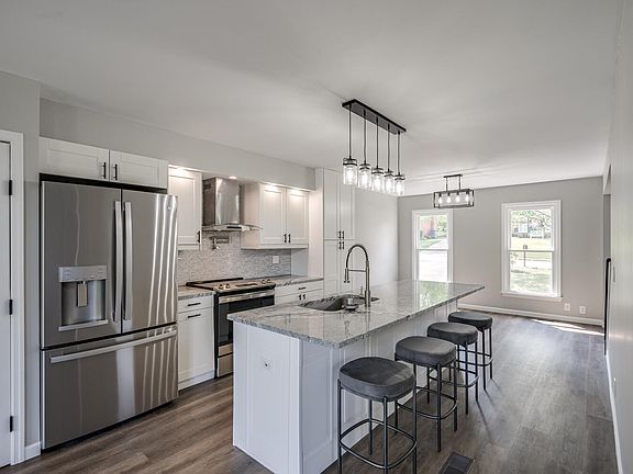 5th image of 2024 River Vista Ct
