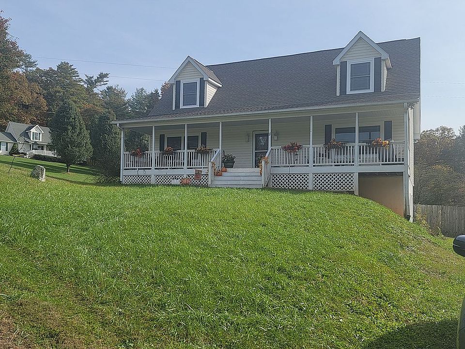 1st image of 11 Vision Hill Dr
