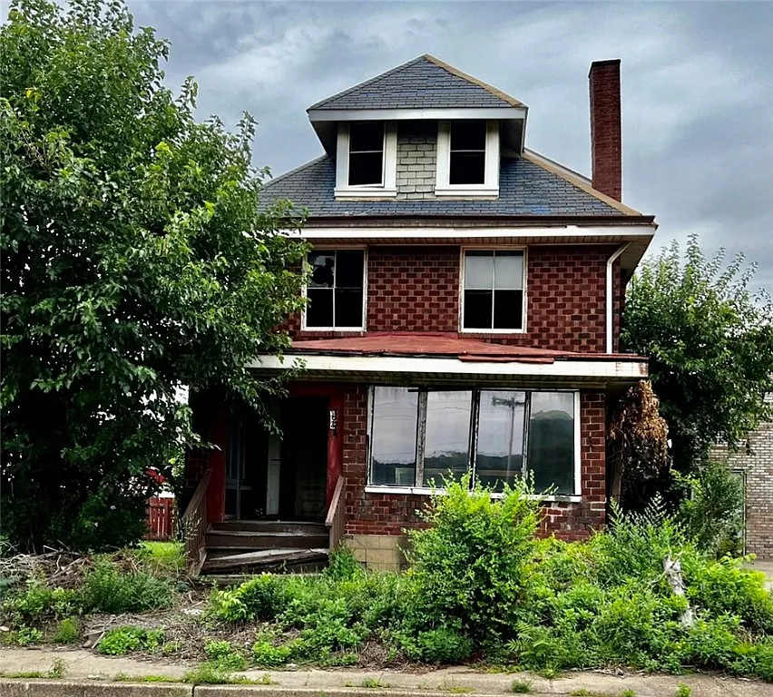 354 3rd Ave photo 1