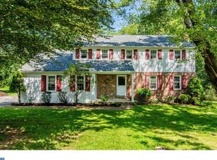 923 Baylowell Dr, West Chester, PA 19380