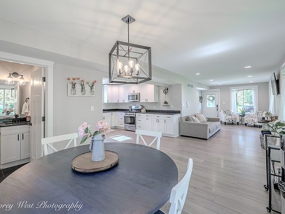 5th image of 26340 Esmond Rd